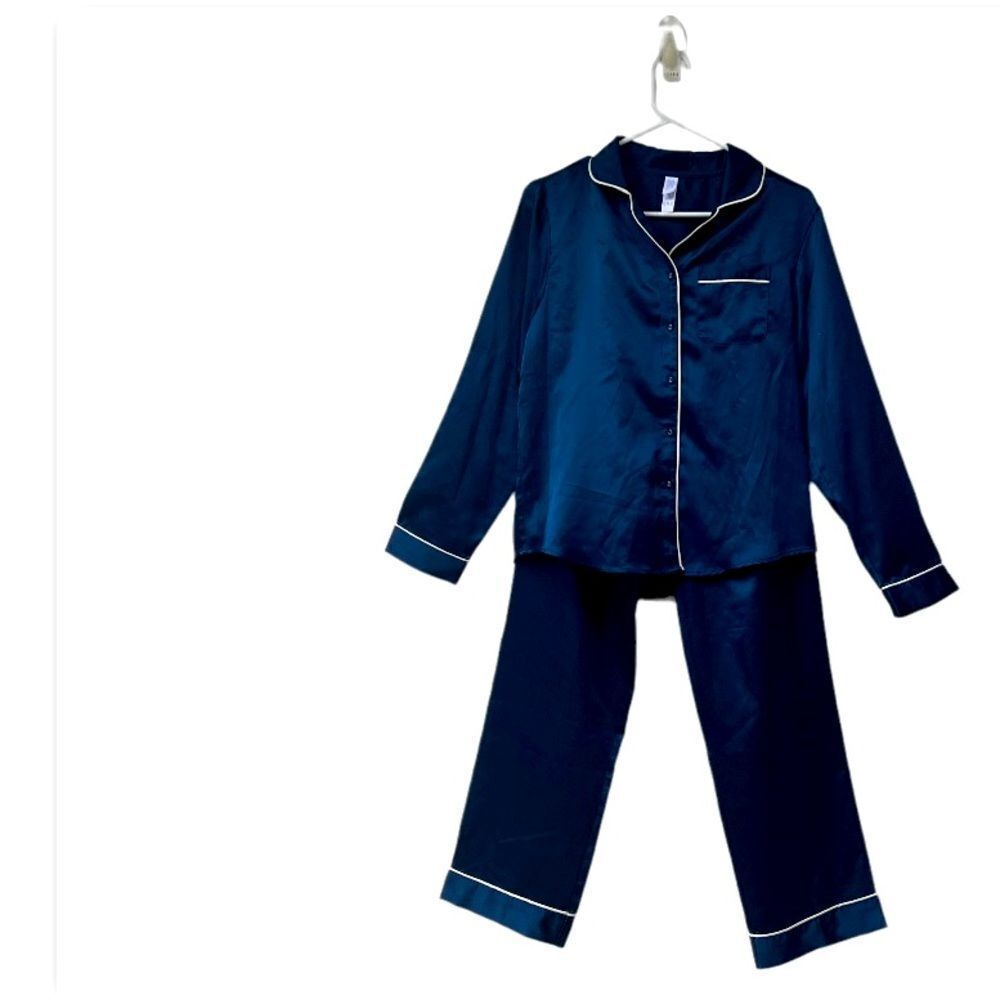 Womens New Satin Pajama Set XS NWOT